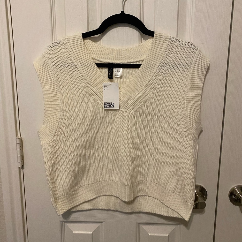 H&M cream knit sweater vest